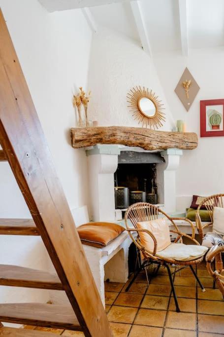 Chambre Atypique Dans Cafe Healthy Saint-Paul-de-Vence Exterior foto