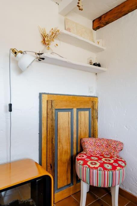 Chambre Atypique Dans Cafe Healthy Saint-Paul-de-Vence Exterior foto